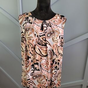 Womens sleeveless pullover blouse